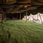 אוהל בדואי משותף בפנים