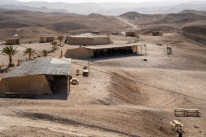 אוהל בדואי משותף מבט על