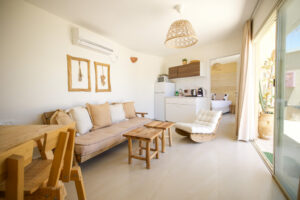 סלון ומטבח מצוק