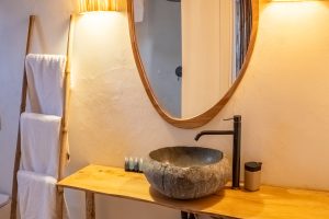 טנטי צפוני חדר רחצה